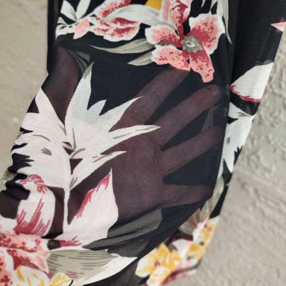 Volcom Black floral mesh overlay mini - Picture 11 of 12